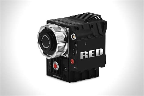 RED DRAGON CARBON 6K CINEMA CAMERA | Muted.