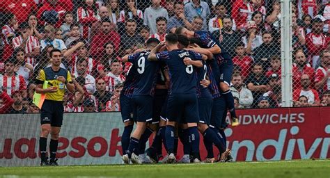 Instituto Vs Talleres El Clásico Cordobés Se Pintó De Azul Y Blanco