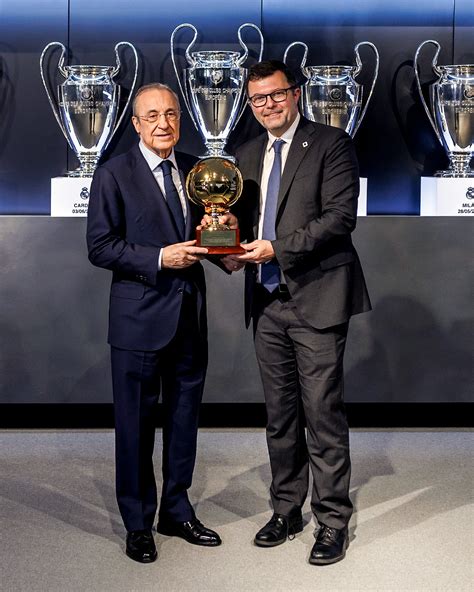 Real Madrid C F On Twitter Florentino P Rez Received The