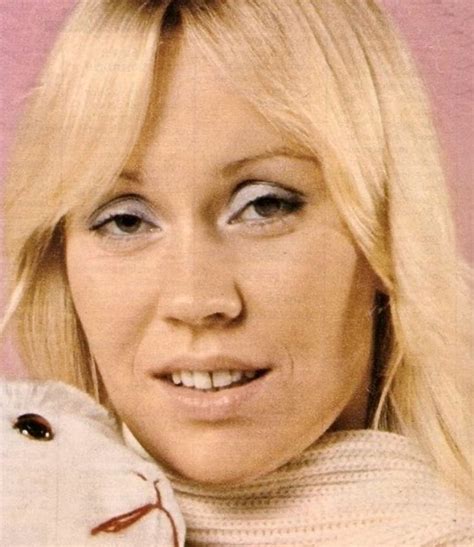 Pin by Hans29623 on ABBA Agnetha fältskog Blonde singer Abba