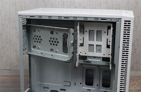Обзор корпуса CHIEFTEC UNI UK-02W-OP: а нужно ли что-то дороже? GECID.com.