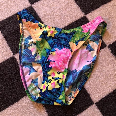 Super Cute Floral Vintage Bikini Bottoms Tag Says Depop