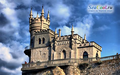 Экскурсия в Ласточкино гнездо в Крыму