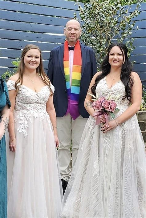 My Lesbian Wife By Bob Byrd That Reminds Me Of A Story