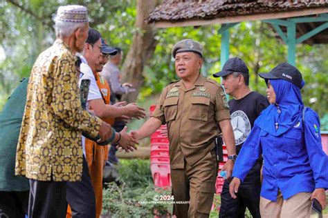 Plt Bupati Asmar Buka Lomba Pacu Sampan Dan Kemah Budaya Telaga Air