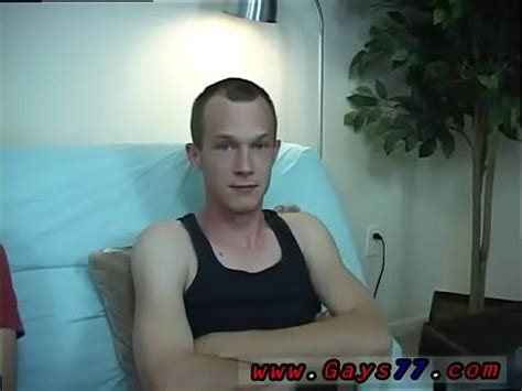 Tube Porno Gay Se Masturbant Dans Des Sc Nes De Films Trangers De Gar Ons Et De Gar Ons Nus Xxx