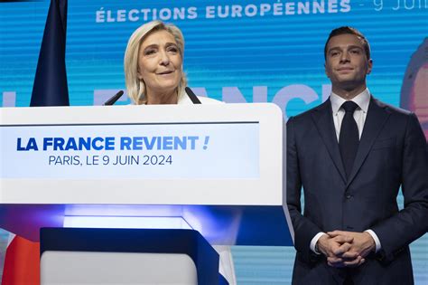 Marine Le Pen Líder Del Partido Parlamentario Del Rally Nacional