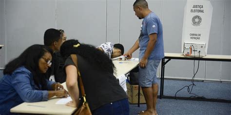 Brasil Tse Libera Consulta De Locais De Votação Para Eleitores Com Transferência Temporária