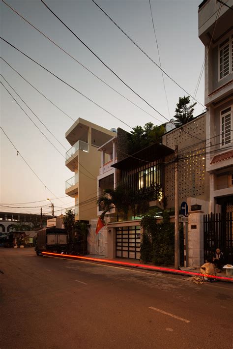 [Photos] 22.House: An Homage to Vietnamese Modernist Architecture - Saigoneer