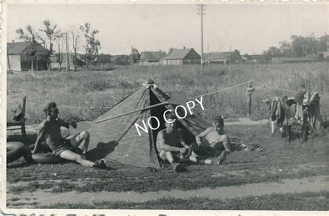 FOTO WK 2 Soldaten Halbnackt Nude Quartier Zelt Polen B 1 77 EUR 34 90 PicClick DE