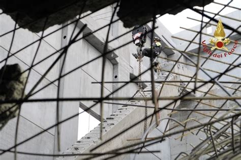 Crollo Cantiere Esselunga Firenze Cosa Successo E Le Cause Il Reporter