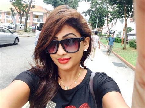 Sri Lankan Sexy Actress And Model Piumi Hansamali Hot Photos