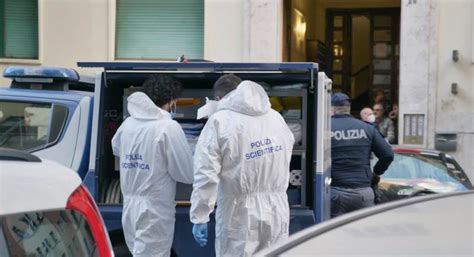 Napoli Dramma A Posillipo Madre E Figlio Trovati Morti In Casa Pupia Tv