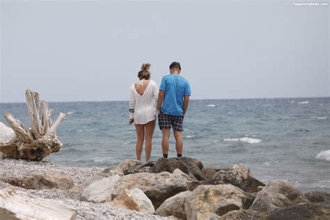 Charlotte Crosby Nude OnlyFans Leaks Fappening Page 9 FappeningBook