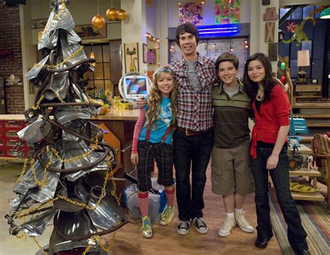 iChristmas - iCarly Photo (33276177) - Fanpop