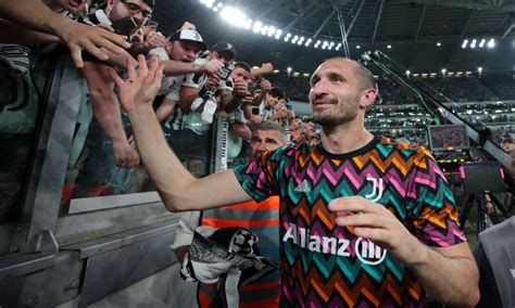 La Serata Di Chiellini Brividi Allo Stadium In Campo Anche Bonucci E