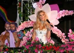 Delta Goodrem At Sydney Gay Lesbian Mardi Gras Phun Org Forum