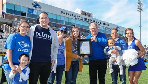 Williams family supports UNK, dozens of foster children – UNK NEWS