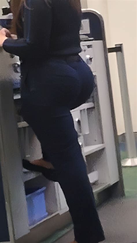Sexy Fat Ass Flight Worker Tight Jeans Forum