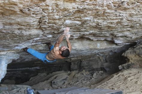 Rock Boulder Martin Stráník Catalán Witness the Fitness 8C