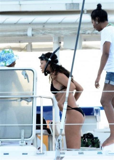 Rihanna Bikini Candids In Barbados Adds 12thBlog