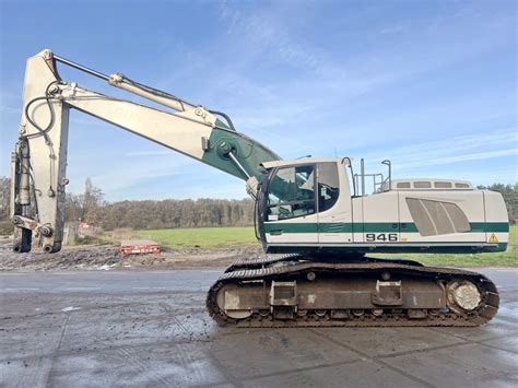 Liebherr R946 S HD Kettenbagger Boss Machinery