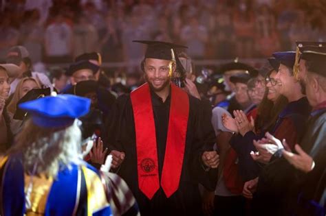 Davidsons Stephen Curry Celebrates Graduation Hall Of Fame Induction