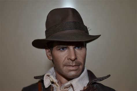 TheEvilEmpire Hot Toys Indiana Jones Sixth Scale Figure