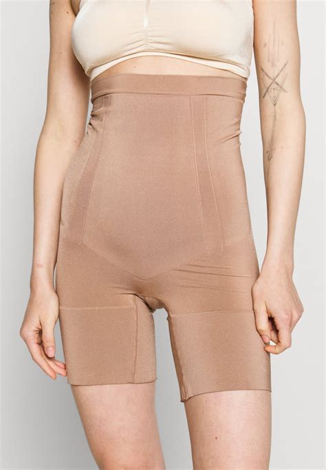 Spanx Oncore High Waist Mid Thigh Short Shapewear Café Au Lait