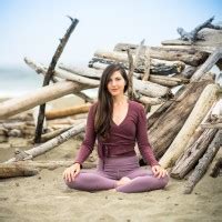 Fones De Ouvido Com Microfone Para Notebook - Emily Brumbaugh - Certified Pilates Instructor at Personal Pilates Plus ...