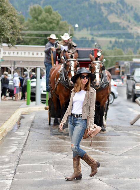 Are Cowboy Boots In Style Cowboy Boots From Day To Night Sydne Style