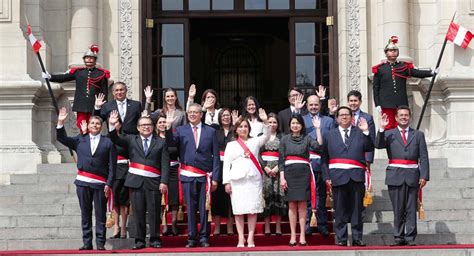 Dina Boluarte Juramenta A Nuevo Presidente De Consejo De Ministros