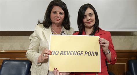 Revenge Porn S All Emendamento Alla Camera Codice Rosso Carcere E Multa