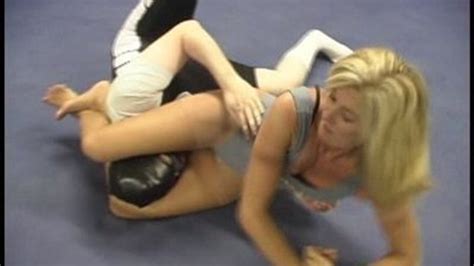 Sissy Boy Vs MILF Dakkota In Pantyhose Sexy Fighting Women Clips4sale