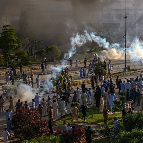 Imran Khan Arrest Protesters Attack Pakistans Military The New York Times