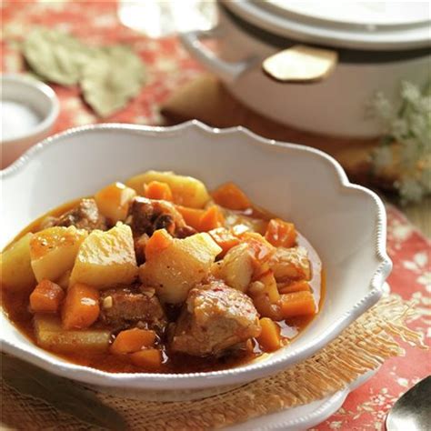 Patatas Guisadas Con Costilla Y Piment N Al Estilo De La Abuela