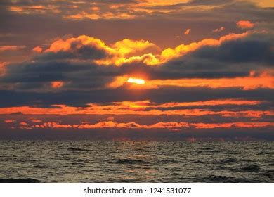 Cloudy Sunset Sauble Beach Stock Photo 1241531077 | Shutterstock