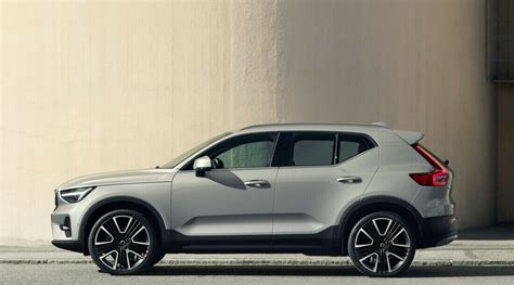 Volvo Xc40 B5 Ultimate Silver Dawn Icon Malaysia