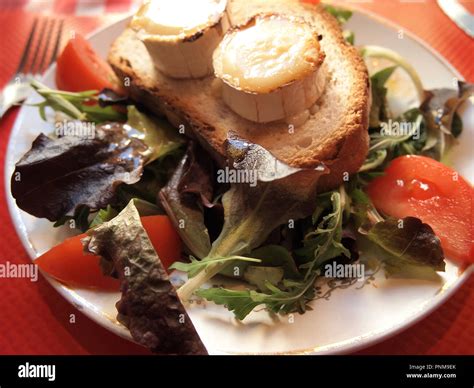 Salad with goat cheese Stock Photo - Alamy