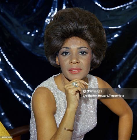 Welsh Singer Shirley Bassey Posed Backstage In London Circa 1970 News