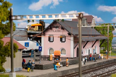 Erlebniswelt Modellbahn FALLER 110134 H0 Bahnhof Lavin