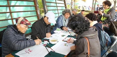 의왕시 사랑채노인복지관 사랑나눔 한마당 대축제 성황