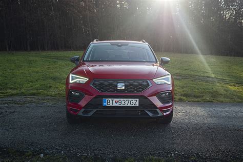 Seat Ateca Fr Tsi Je Port Sk Ben S Praktickos Ou Autobazar Eu