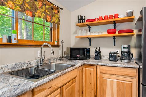 Whole Resort – Arbutus Lake Rentals