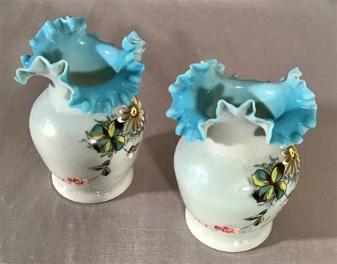 Paire De Vases En Opaline Me