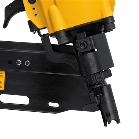 DeWalt DWF83PL Pneumatic Collated Framing Nailer 21 Degree