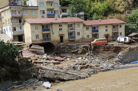 Death toll rises to seven in floods in northern Turkey | Daily Sabah