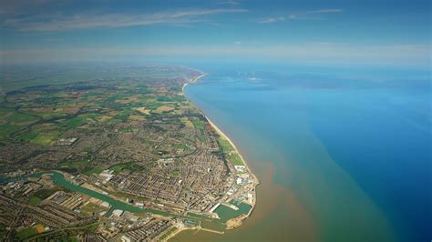 Lowestoft Flood Protection — The flood defence schemes