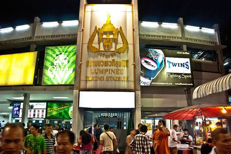 Muay Thai Boxing at the Lumpinee Boxing Stadium