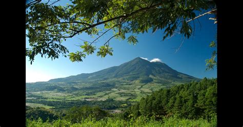 $57 Cheap Flights to El Salvador in 2026 | momondo